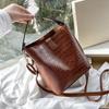 Borsa a mano vintage in pelle di alligatore Borsa a spalla Borsa a tracolla Moda Borsa a secchiello da donna Borsa tote da donna di grande capacità