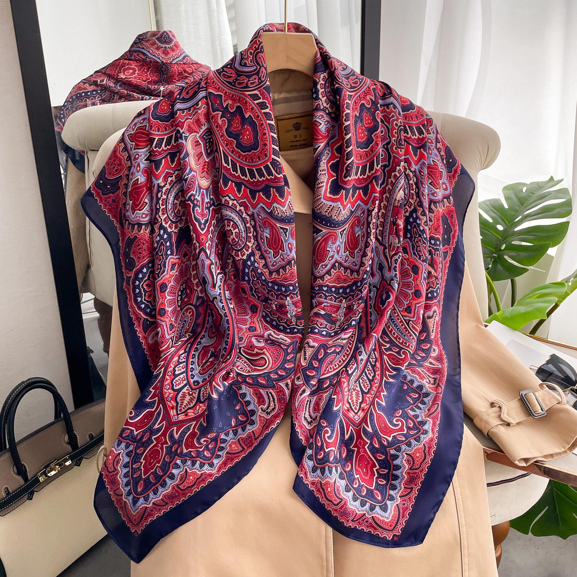 

Високоякісні розкішні шовкові шарфи пов язка на голову Шарфи шийний шарф для жінок ланцюжок шовковий шарф жіноча декоративна хустка 110*110cm червоний