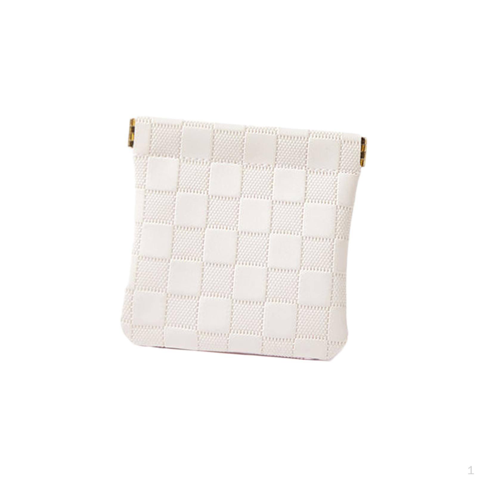 

Компактный чехол для хранения наушников с надежной застежкой