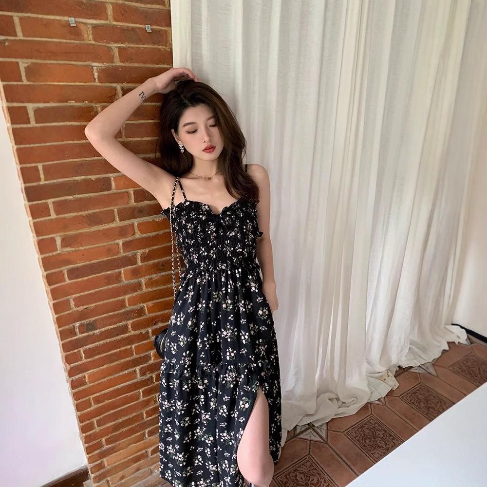Summer New Thin Gentle Floral Vacation Travel Small Black Dress Medium and Long Temperament Dress