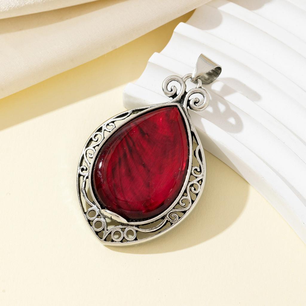 Water Drop Shell Alloy Pendant Necklace With Electroplating For Fashionable Women