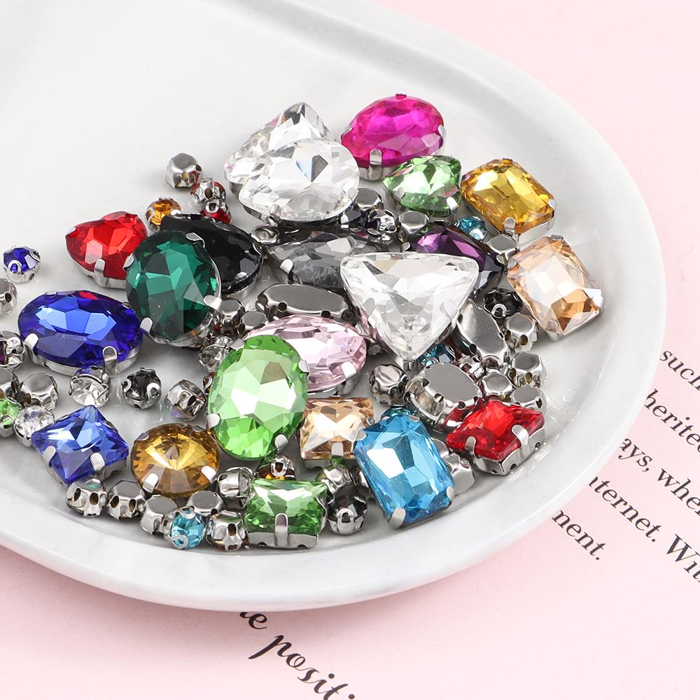 Cucire strass, 130 pz strass di vetro da cucire sfondo bianco, Base con artigli per cucire strass forme miste