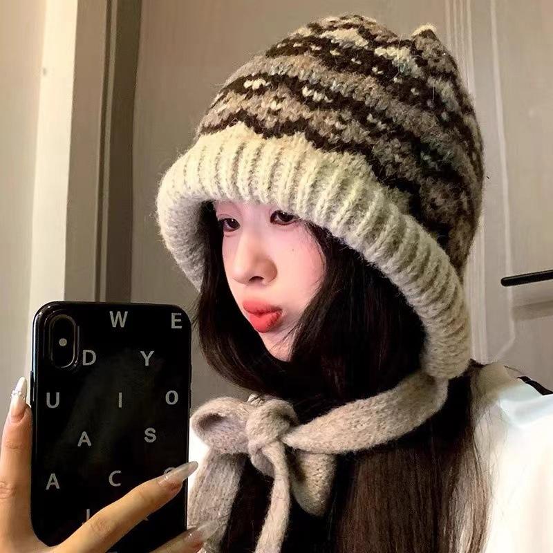 

1Pc Autumn And Winter Ear Protection Street Style Knitted Hat Women S Retro Dual-Use Bag Warm Wool Hat
