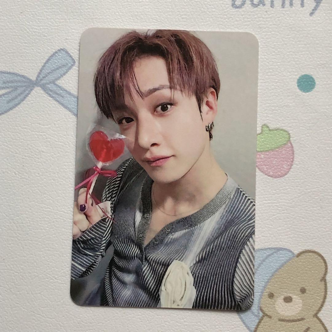 

[USED] StrayKids Bang Chan Stray Kids Raku-STAR ROCK-STAR Trading Cards