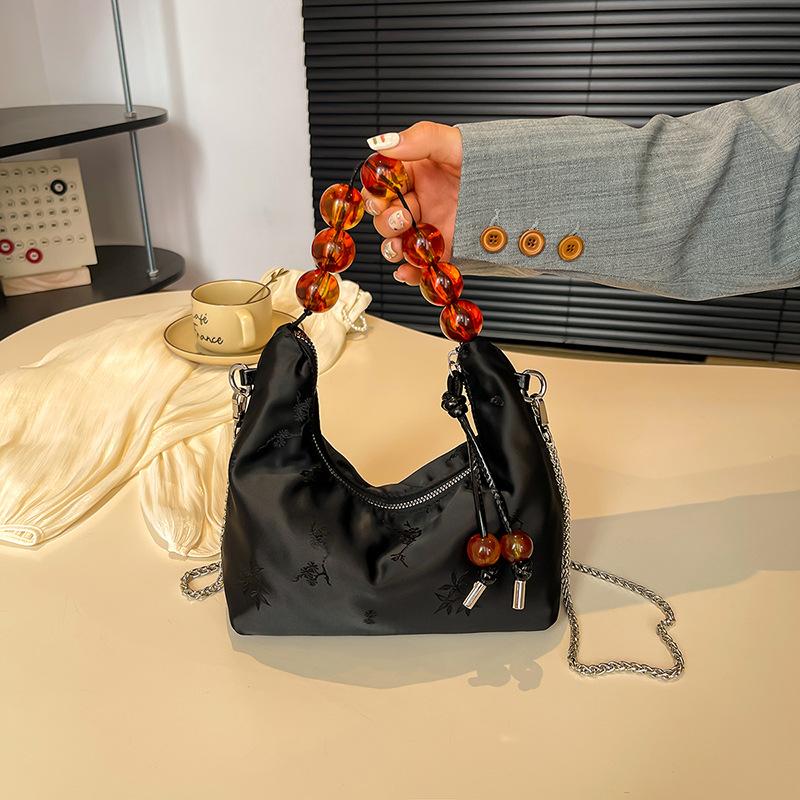 

Новий Тренд Мода Квіткова Сумка-пельмень Бісерна Нішева Портативна Ланцюжок Одне Плече Кросбоді чорний