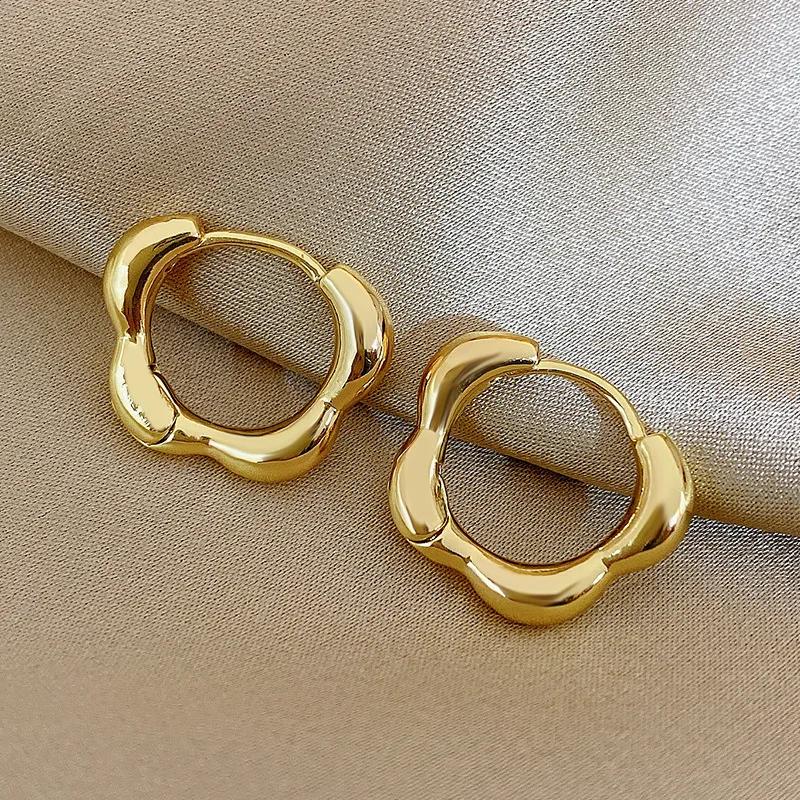 2Pcs/Set Sparkly Earrings Ear Stud Piercing Jewelry Korean Women'S Temperament Circle Pearl Earrings Party Jewelry Accessories