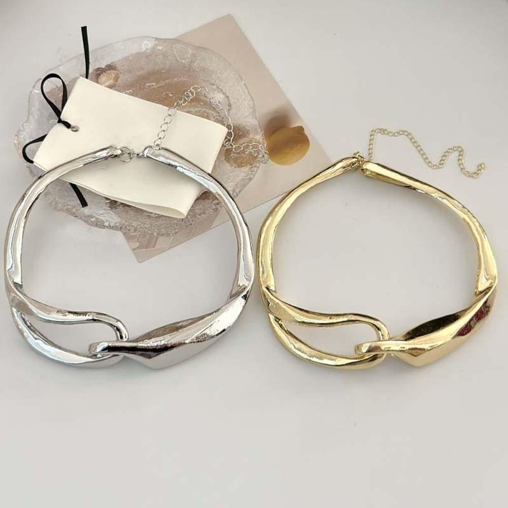 3D Geometric Buckle Chunky Hinged Necklace Molten Metal Collar Gender-Neutral Fashionistas