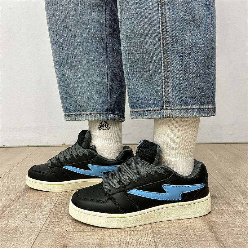 Niche White and Black Couple Bread Shoes Women's Ins Autumn New Student Versatile Casual Board Shoes