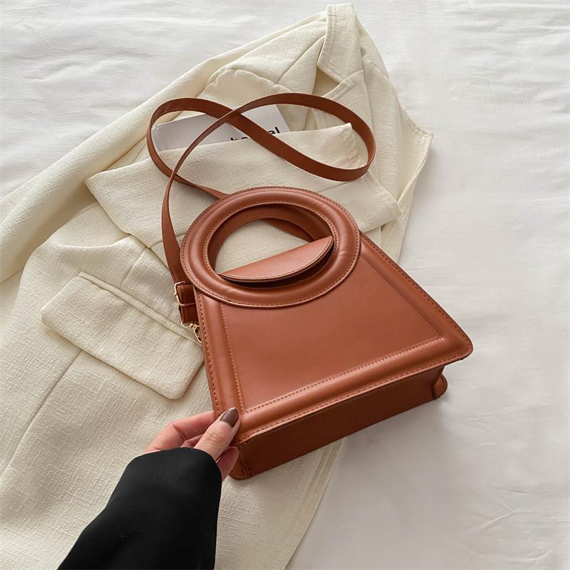 Stylish Spring Fashion Pu Leather Handheld And Shoulder Bag For Women In Chic Colors