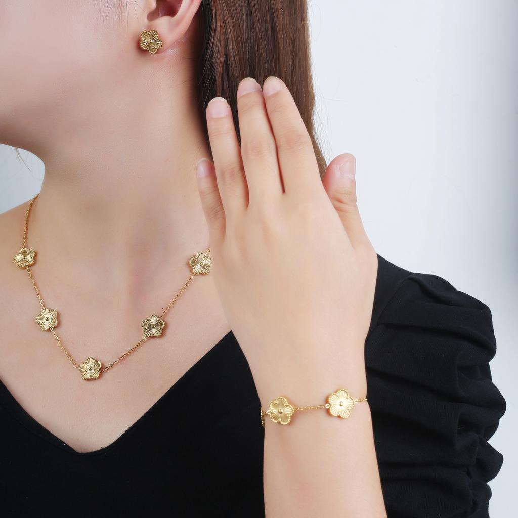 Metal Laser Five Leaf Flower Bracelet Necklace Earrings Zircon Set Classic For Woman Stainless Steel Zircon Daily Wear Clover