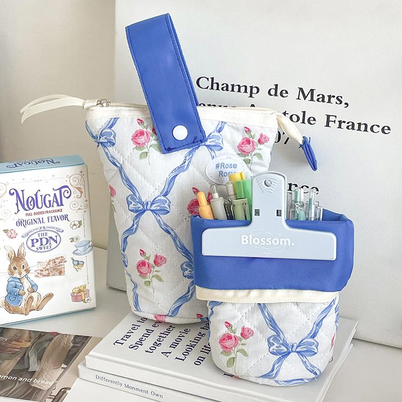 Schleife Blume Stehendes Mäppchen Große Kapazität Stifthalter Tragbares Bleistiftetui Ästhetischer Bleistifthalter Schreibwarenzubehör