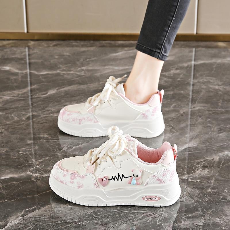 CRLAYDK Cute Womens Sneakers Walking Flat Low Top Casual Lace Up Platform Tennis Fashion Shoes Classic Skateboard Trainers