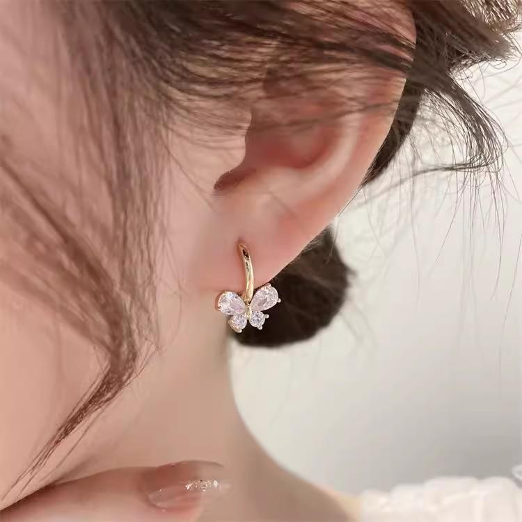 Южная Корея Дондэмун Серьги-гвоздики с цирконием в виде бабочек - Легкая роскошь, Дизайн высокого класса
