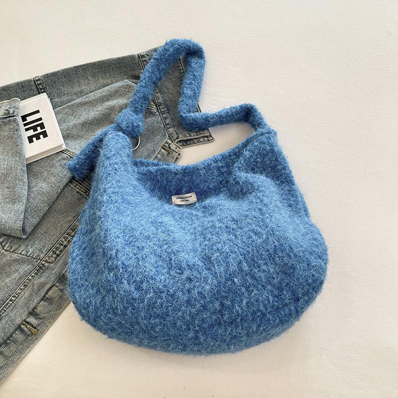 

Woolen bag women s large-capacity new autumn and winter casual fashion simple shoulder bag niche design commuter tote bag синій