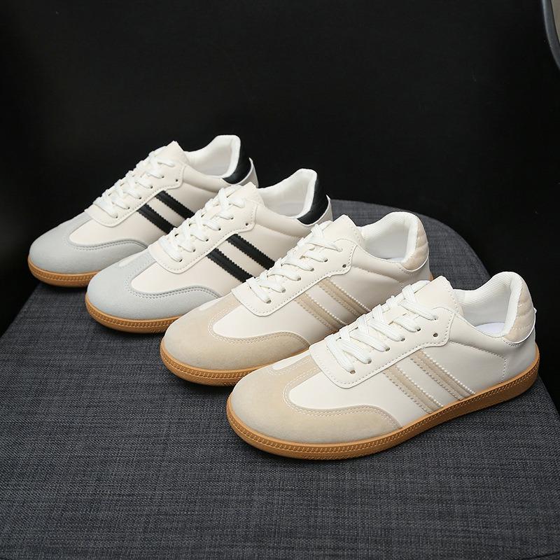 Damen Sommer neue atmungsaktive kleine weiße Schuhe Damen vielseitige flachbodige Sport- und Freizeit-Board-Schuhe Einzelschuhe