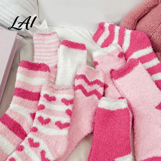 Plush Home Slippers 1 Pair Women Fuzzy Socks for Valentine's Day Warm Fluffy Coral Fleece Day Slipper Socks Fall Winter Thick Sleeping Gift Holiday