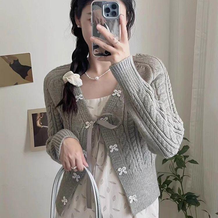 

Женский осенний вязаный кардиган в корейском стиле с завязками One Size серый