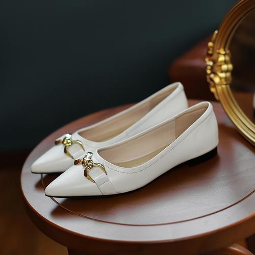 

Fashion Flat Shoes Women s Spring New Pointed Metal Buckle Black Flat Shoes Shallow Mouth Soft Sole Women s Shoe Large Size 44 45 46 42 белый