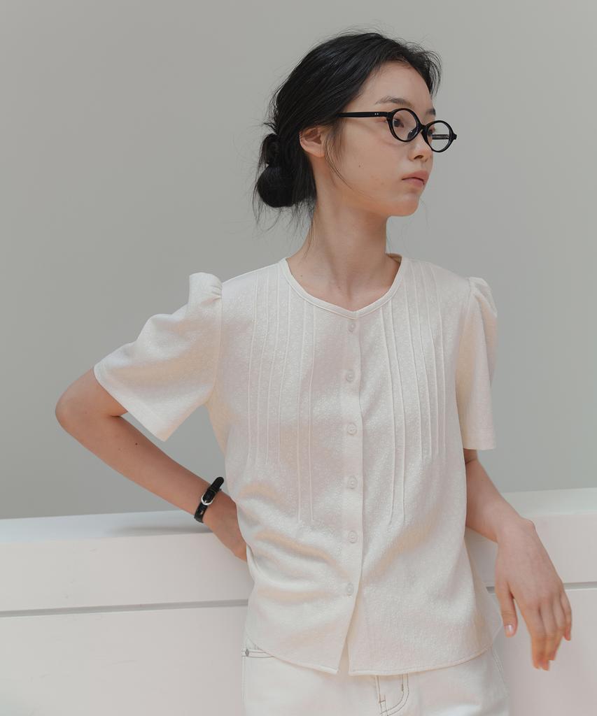 YUPPE Tucked Flower Shirt_Ivory