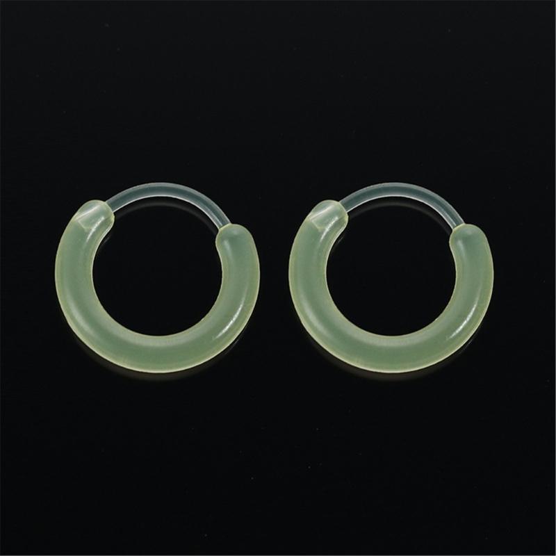 Orecchini a clip colorati in resina per piercing all'orecchio Cerchi leggeri Orecchini per uso quotidiano Accessori moda per ragazze