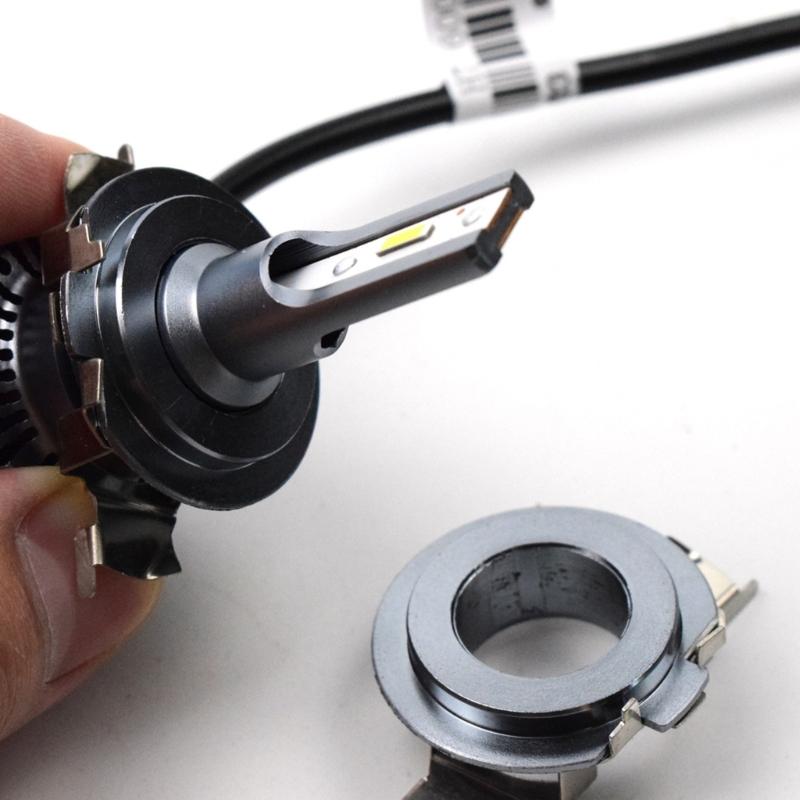 Automotive H7 Headlight Holder Clips Metal Construction For LED Bulb Stability During Vehicle Motion