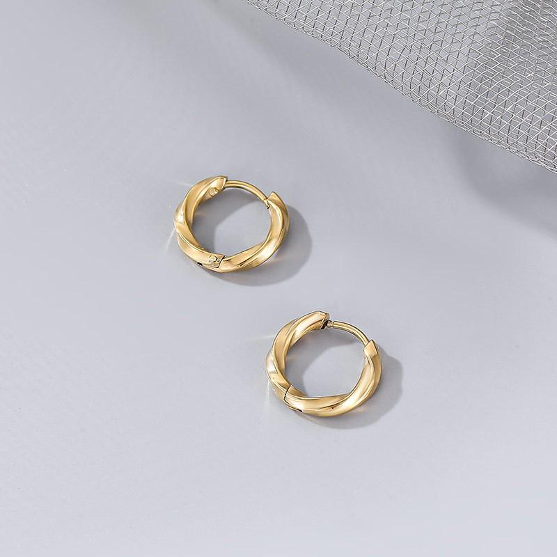 European and American Simple and Fashionable High -level Sensor Circle Ears Female Ring Women