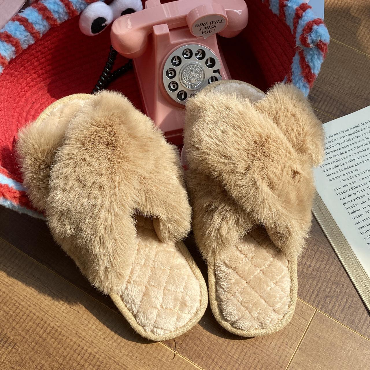 

Fashion 2024 Winter Women Home Indoor Casual Slippers Female Flip Flops Fluffy Shoes Cross Design Slides Ladies Soft Warm Plush Slipper 36-37 хаки