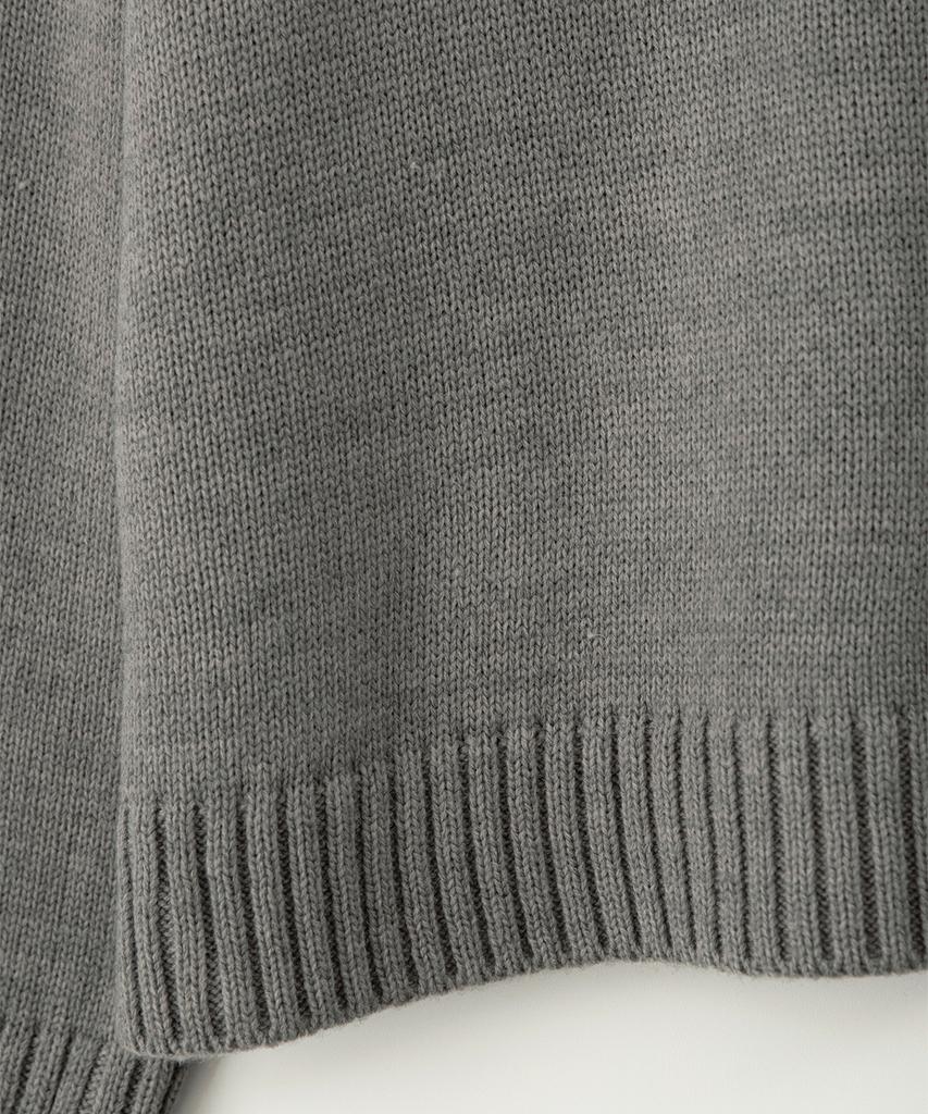 Sseomweeobeoteo Casual Wave Logo Knit - Gray