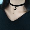 Modernt, enkelt och mångsidigt svart sammetsband chokers månpendel halsband halsband halsband damtillbehör