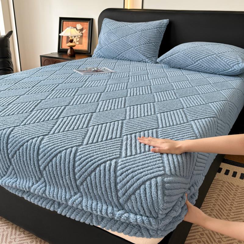 New Jacquard Comfortable Cotton Velvet Bed Sheet Single piece Thickened in Winter