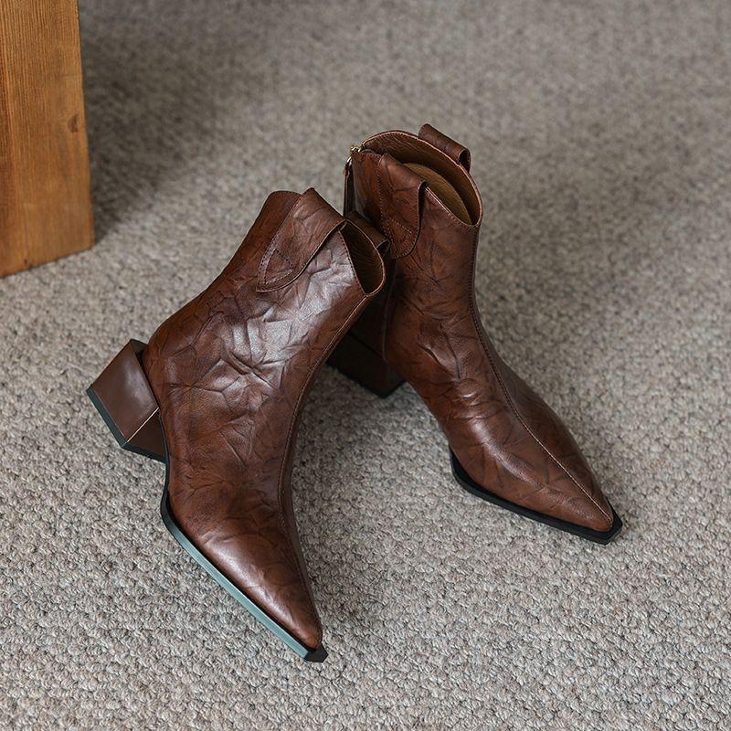 Fashion Versatile Pointed Temperament Coarse Heel Women's Short Boots 2025 Autumn and Winter New British Martin Boots Children