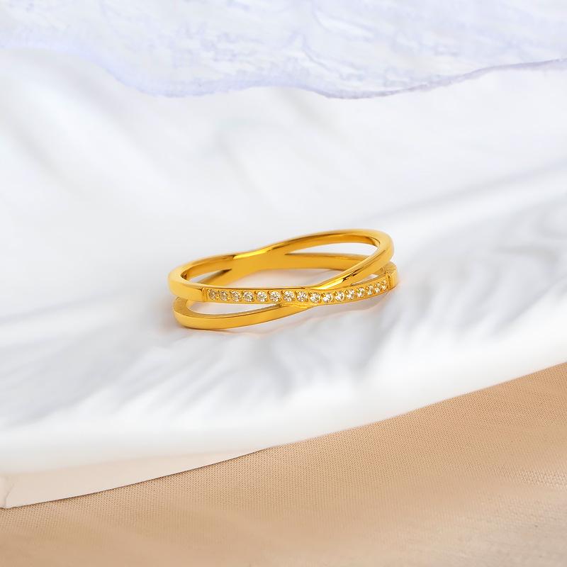 Elegant 2022 Korean Titanium Steel Diamond Ring for Women - Light Luxury with Unique and Exquisite Design