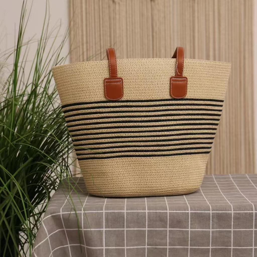 Handmade Large Capacity Straw Shoulder Bag - Trendy 2025 Design with Advanced Zipper for Women