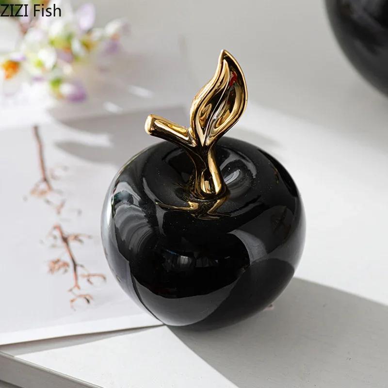 Gold-plated Ceramic Apple Statue Desk Decoration Ornaments Golden Apple Porcelain Sculpture Modern Artwork Room Aesthetic Decor