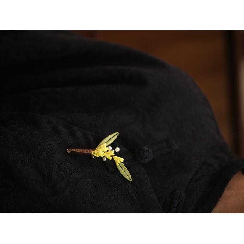 

Little Red Flower Brooch Women s Sweater Rose Corsage Wrapped Flower Wedding Red Pin Cheongsam National Style Trimmings for Clothing Army Green wrapped brooch