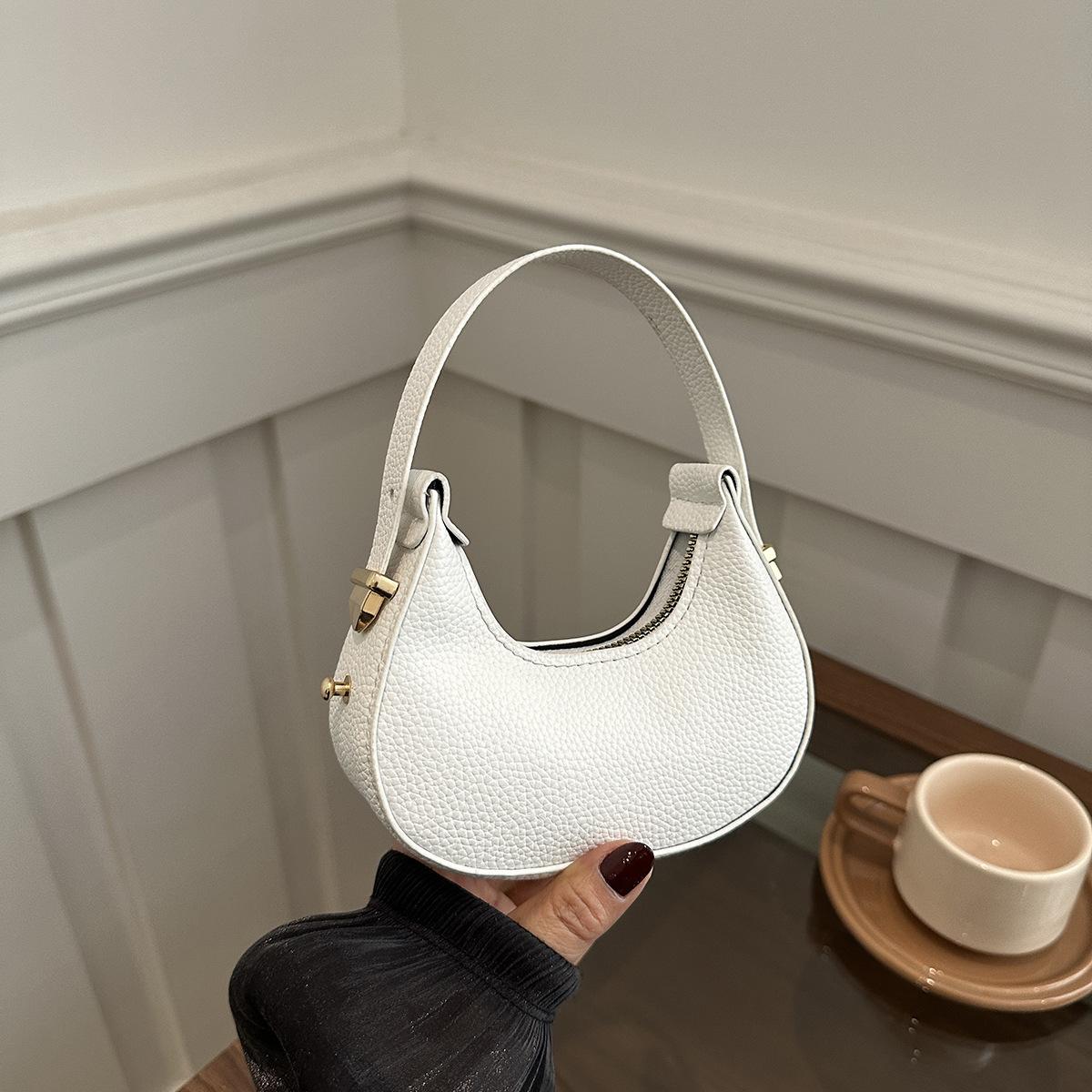 

2025 new European and American niche fashion lychee pattern mini hand bag, advanced texture crescent moon bag mouth red envelope белый