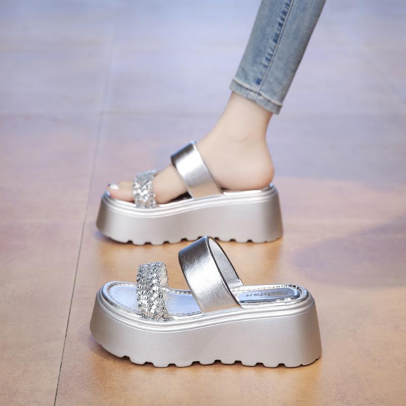 

Стразы тапочки женские летние новая платформа обувь на танкетке пляжная обувь сандалии женские 39 серебряный