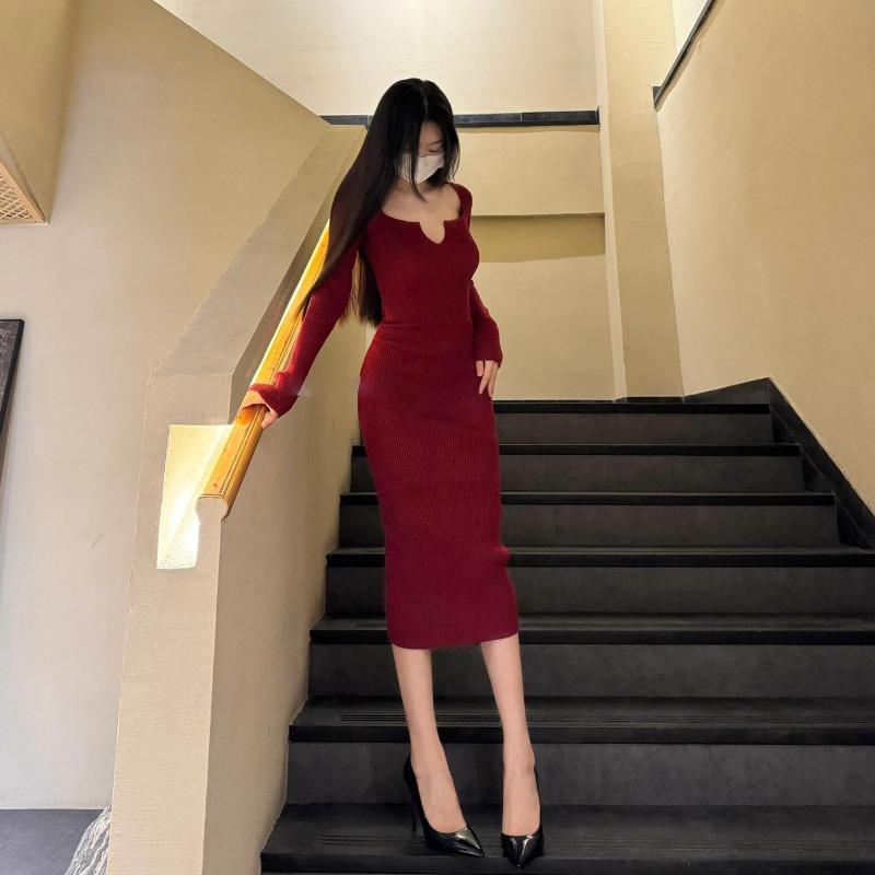 New clothes engagement dress dress high-end light luxury niche long-sleeved knitted red sweater winter interior dress