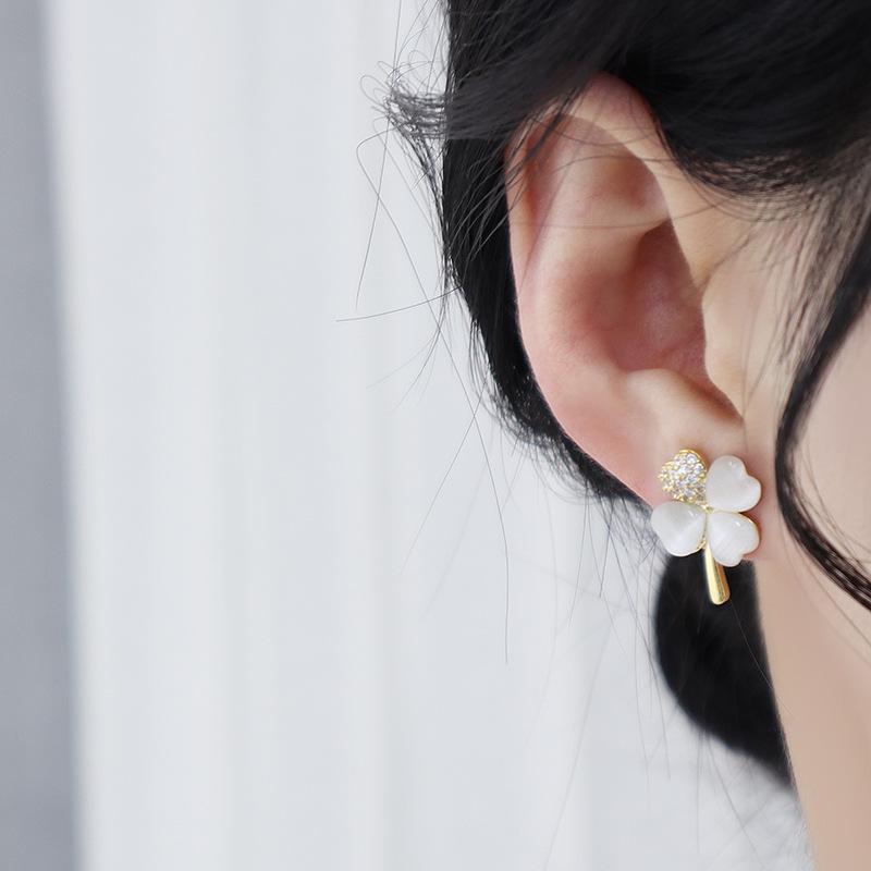 Korea  Fashion Jewelry Exquisite Zircon Opal Four Leaf Clover Flower Earrings Simple Elegant Women's Daily Work Accessories