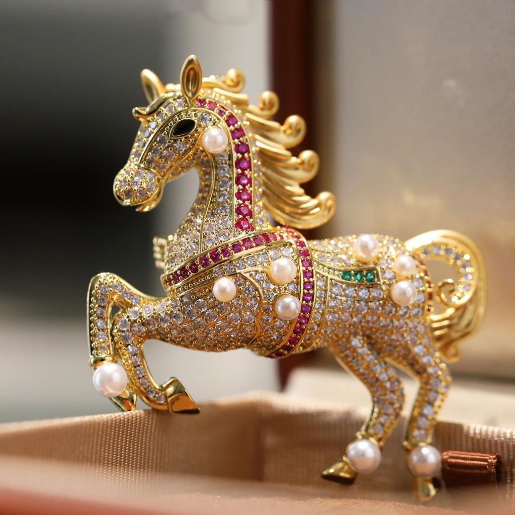 Bo Xin Yun 24K Gold Horse Zodiac Freshwater Pearl Brooch - Elegant Equestrian Wear or Birthday Gift