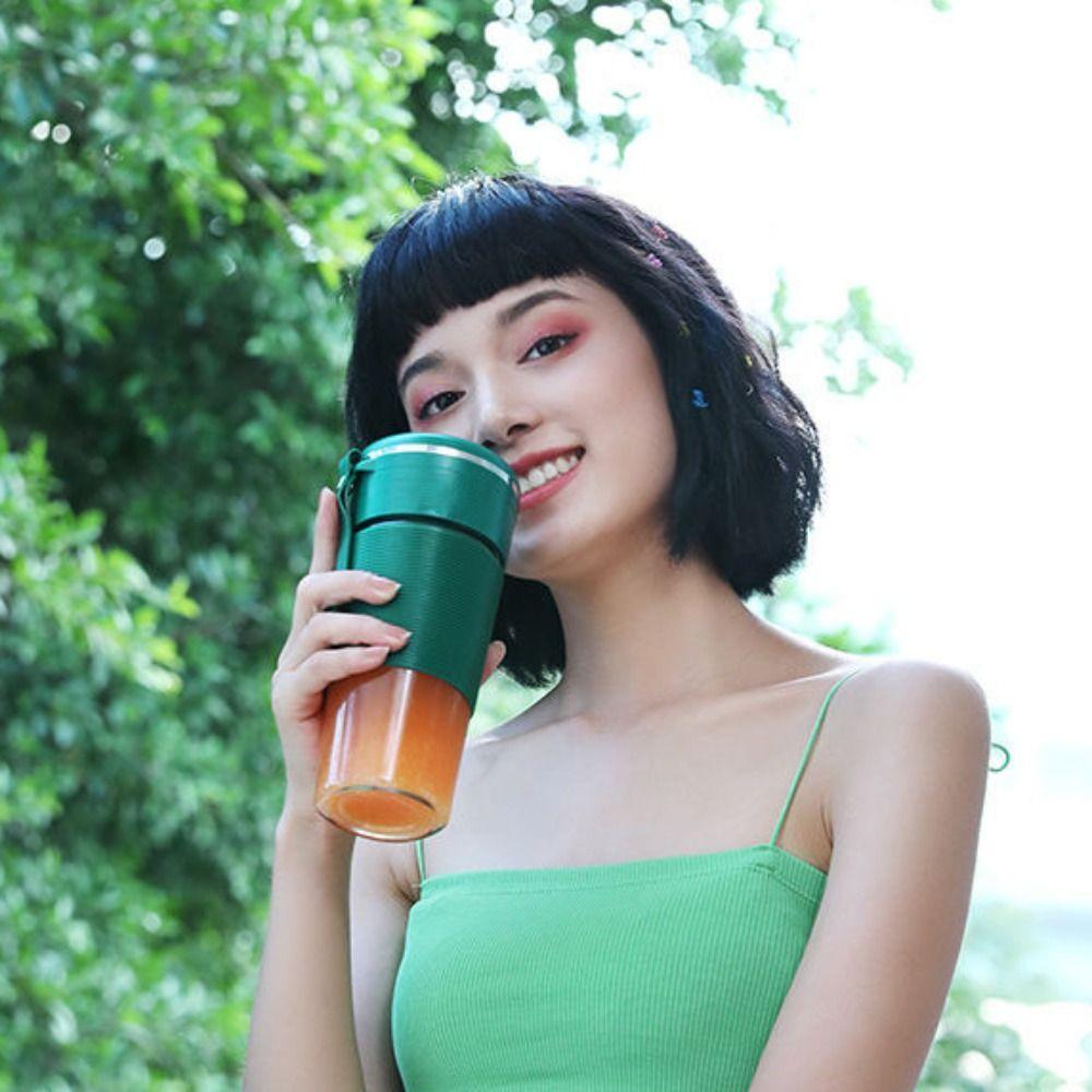 Wireless Electric Juicer Cup Rechargeable Smoothie Blender Easy To Use Juicer Machine  Office