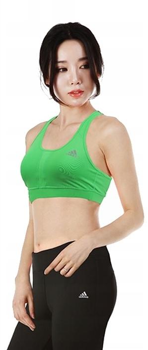 F6695 ADIDAS MOLDED BRA RUNNING BRA XS