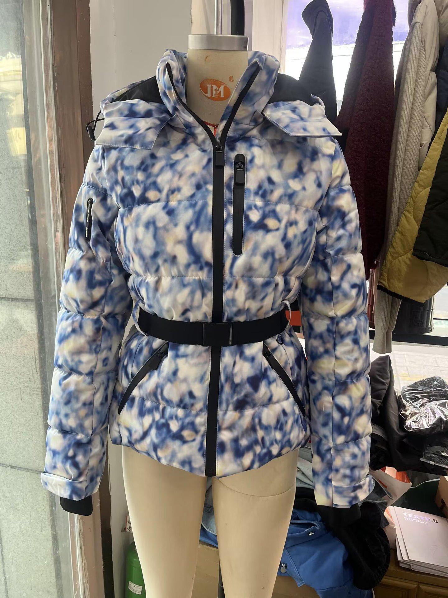

Ski Series Fashionable Waist-Cinching Down Cotton Padded Jacket Medium