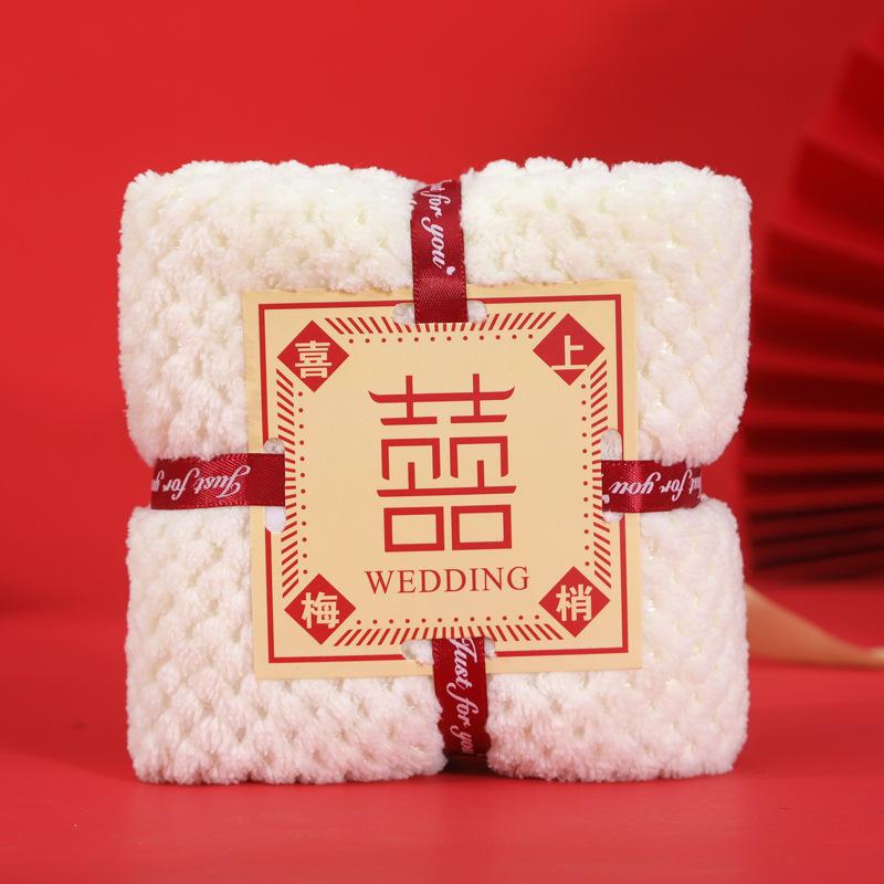 

Полотенца Coral Velvet Bear Сувенирные подарки Ананасовая сетка Свадебные полотенца Возврат подарков Свадебный магазин Деловые полотенца Free transparent portable