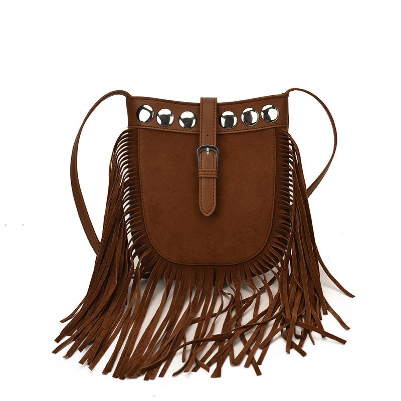 Casual retro matte bag women's 2025 autumn and winter new versatile messenger bag super fire niche fringed bucket bag