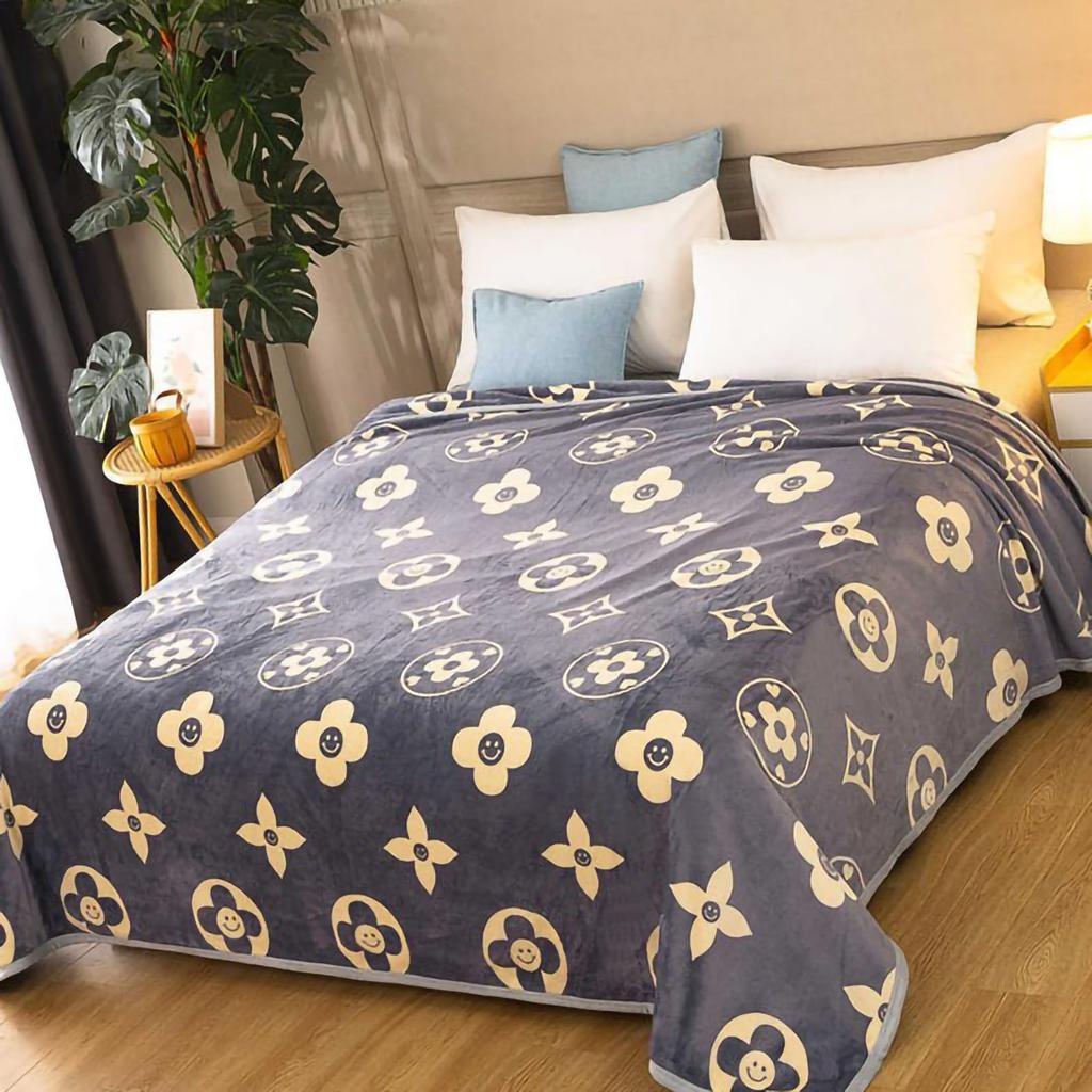 Throw Blanket Cartoon Pattern Thickened Air Conditioning Blanket for Home Bedroom Office Travel Fashion Brand 150x200cm