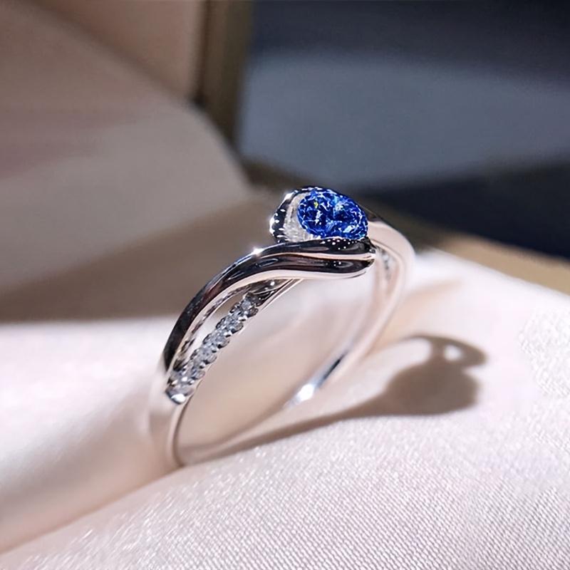 1PC Fashionable Women's Proposal Ring,Inlaid with Round Synthetic sapphires,Inlaid Synthetic Zircon Is Suitable for Women's Wedding Engagement Rings,