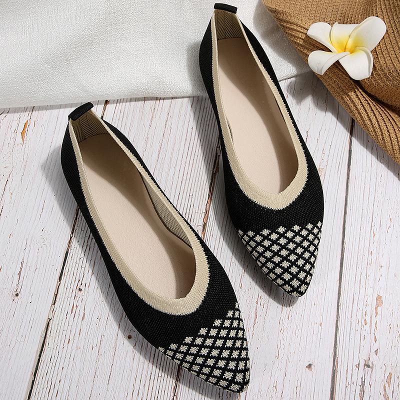 

European and American foreign trade flat bottom breathable fly weaving large size single shoes women s summer shallow mouth pointed color matching fou 43 чёрный