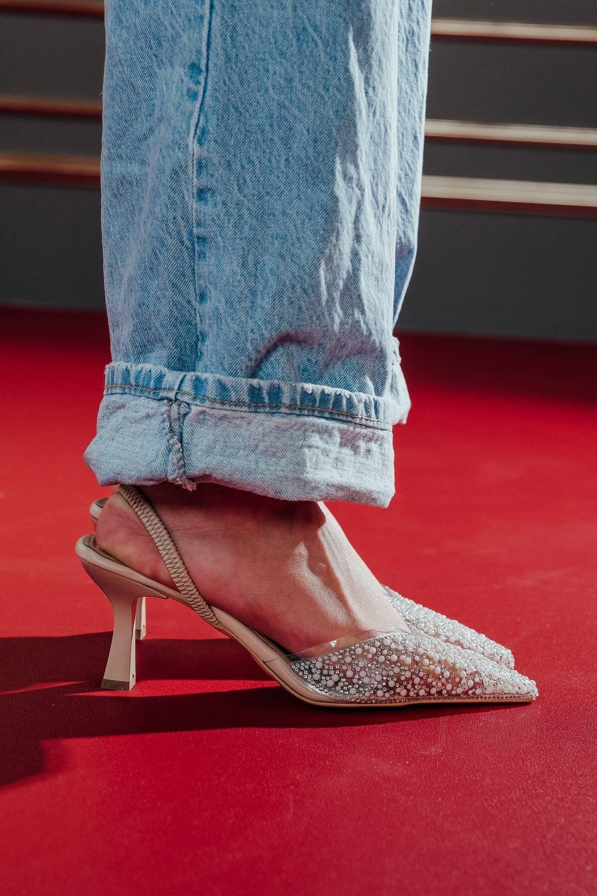 

Women s Fashion Style Special Design Nude Skin Transparent Stone Detailed Stiletto Shoes 37