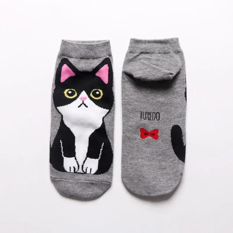 Animal Cotton Socks Women Autumn Winter Cute Cartoon Cat Dog Parttern Mid Tube Sock Kawaii Female Girl Funny Floor Sleep Socks